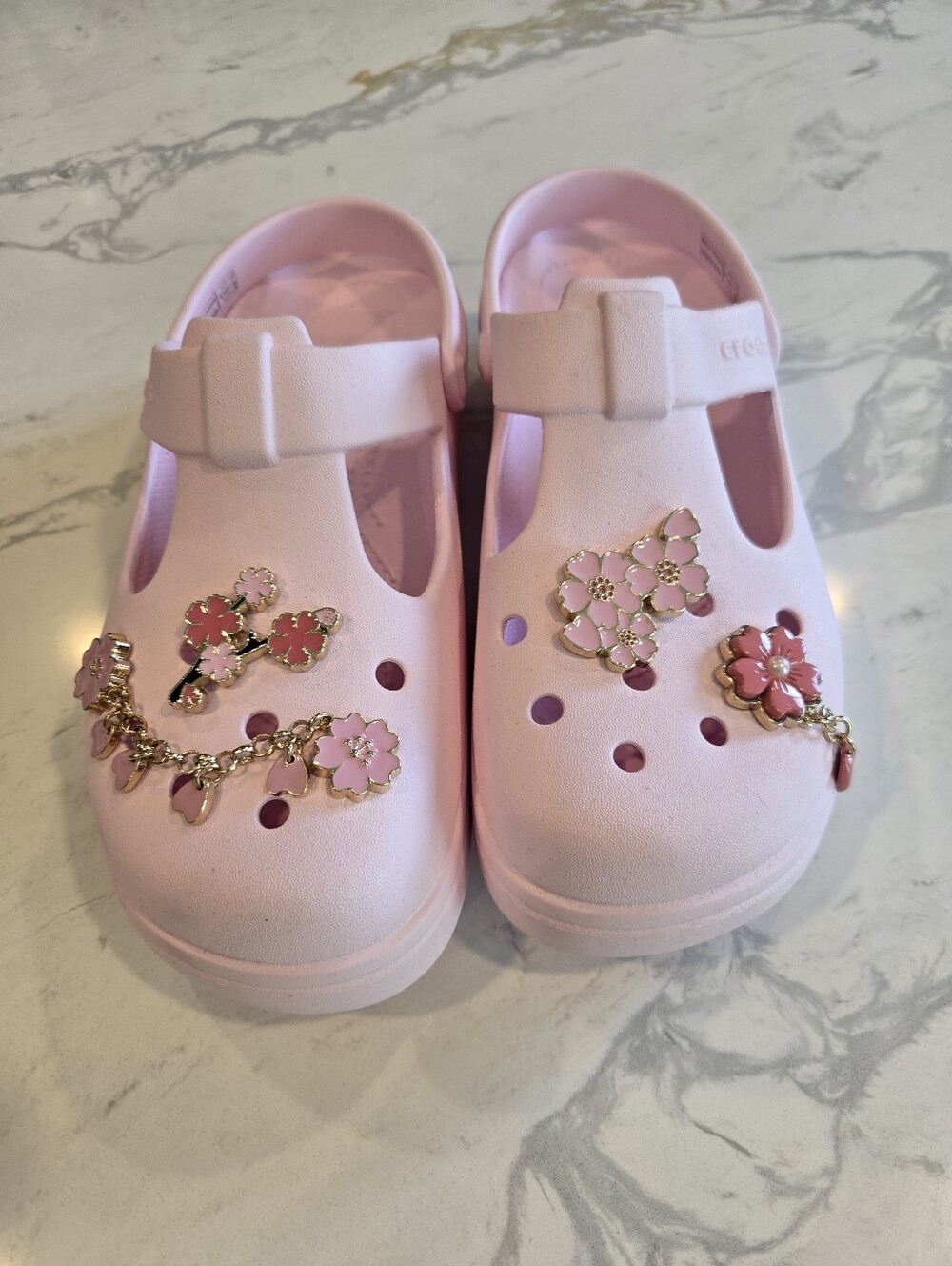 NWOT! CROCS Mary Janes In Pink Milk. Jibbits Included. Size 8
